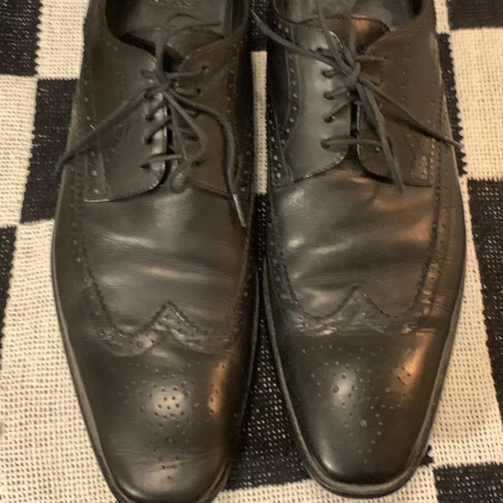 Hugo Boss Men’s Wingtip Dress Shoe Black Leather Size 10.5